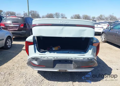 2025 Kia K4 Lxs from USA, damaged, VIN 3KPFT4DE9SE032146